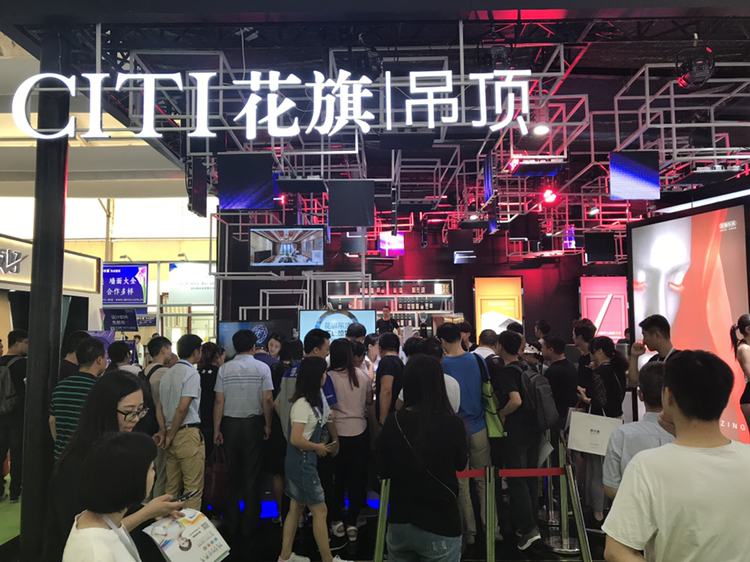 火爆的展會現(xiàn)場